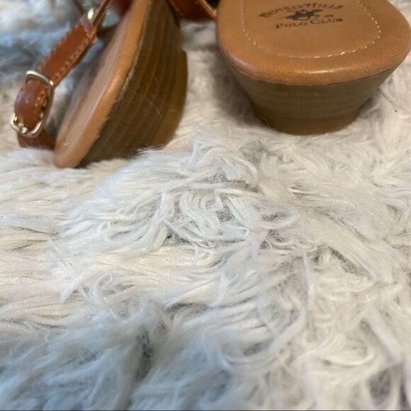 Beverly Hills Polo Club, Gold and brown sandals - Picture 4 of 7